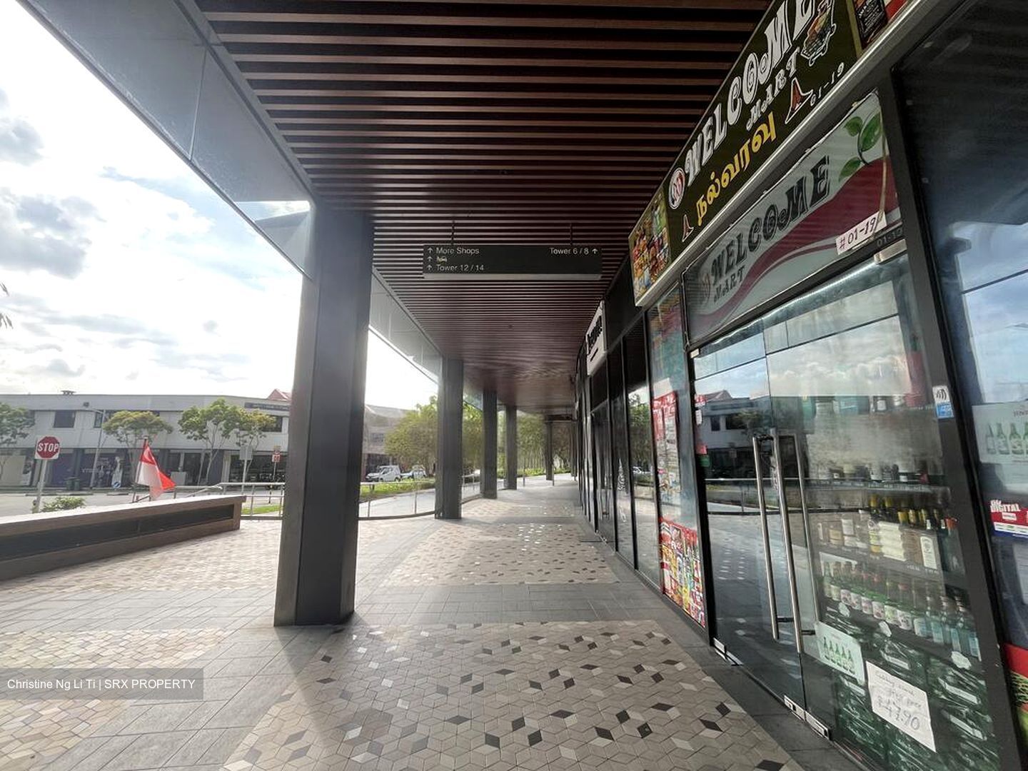 The Venue Shoppes (D13), Retail #477447891